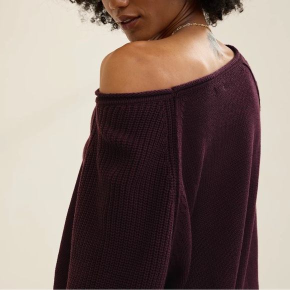 NWT Aerie Plum (cool berry) Oversized Fit Sweater
Size XL - Picture 5 of 9